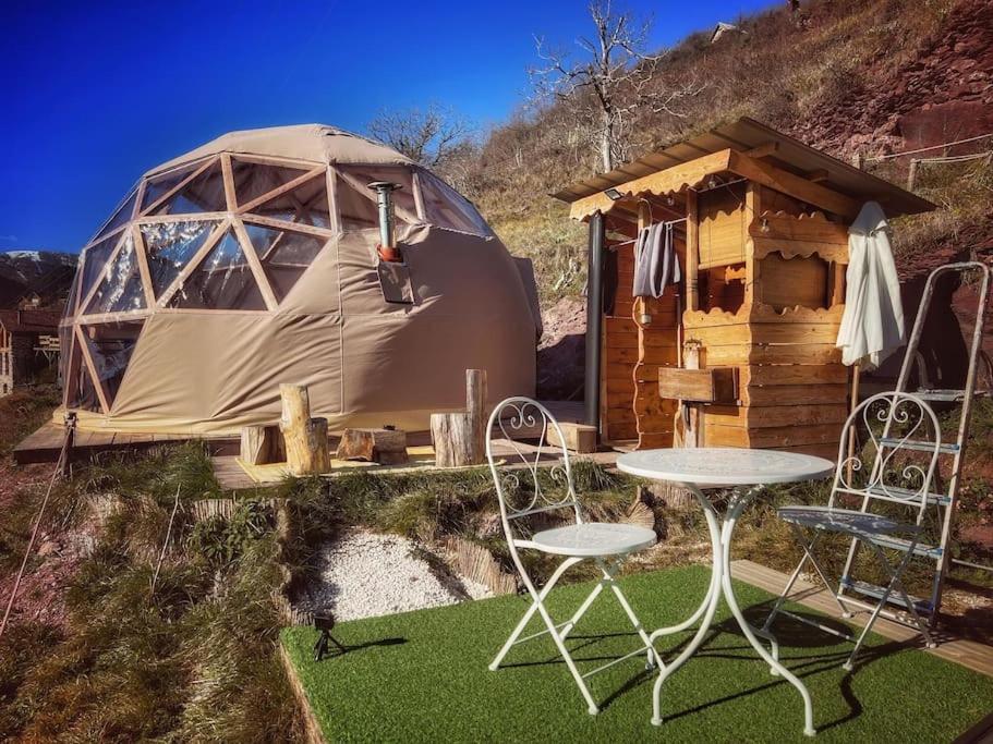 Hotel Les 3 Flocons Roure Exterior foto